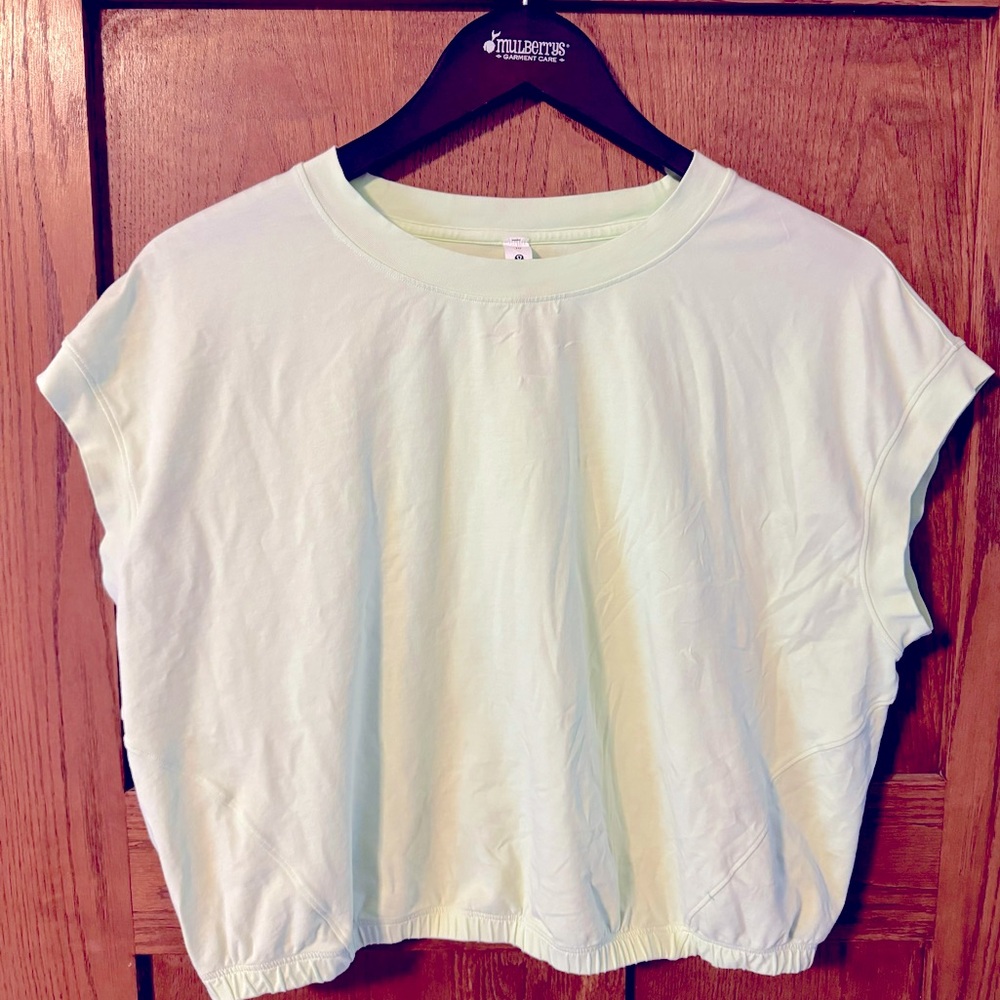 Cap sleeve cropped light mint top